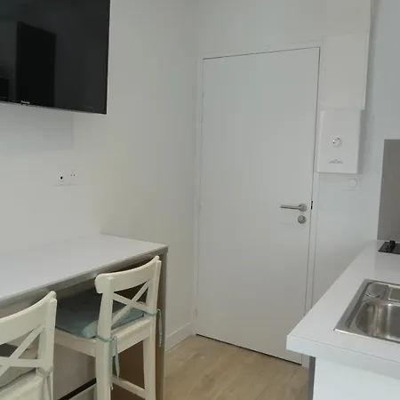 Apartment Studio Neuf & Chaleureux 5min De La Gare Leroz